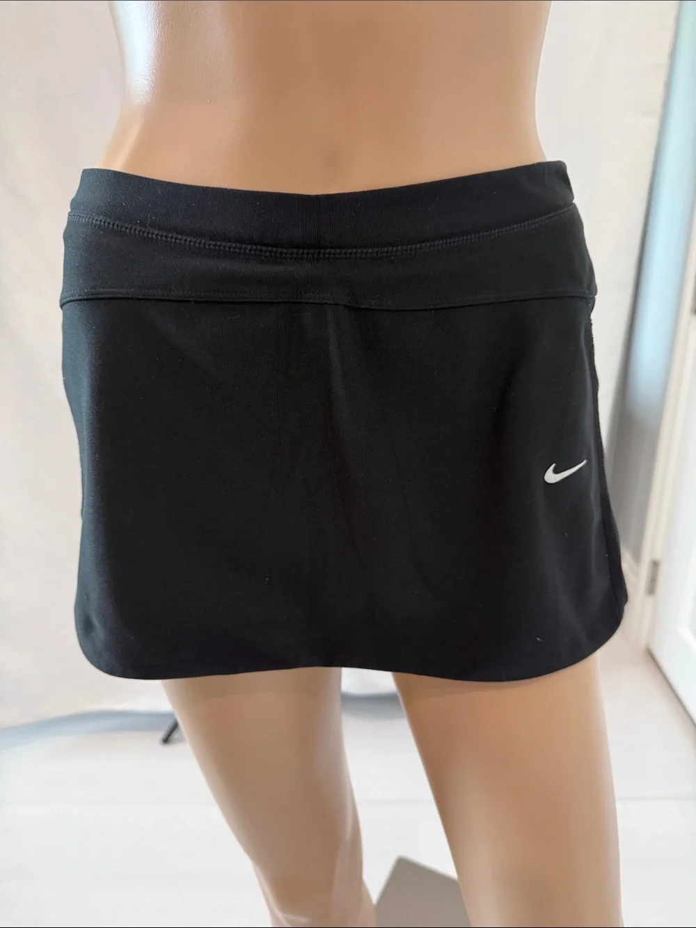 Nike Swift Dri-FIT Mid-Rise Skort Black Size S
